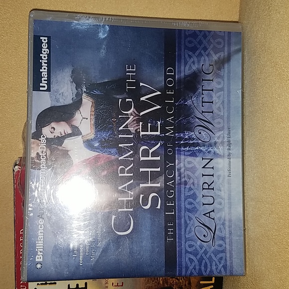 4 books on cds michael palmer, debbie macomber, laurin sitting, Khaled hosseini - Picture 6 of 9